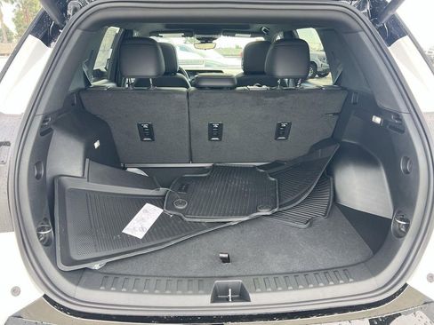 New 2026 GMC Terrain AT4 w/ Convenience Package III image 29