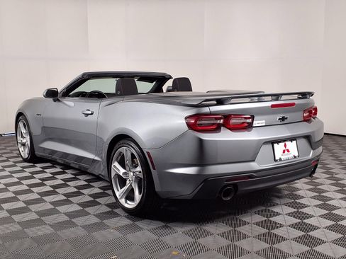Used 2023 Chevrolet Camaro LT RWD image 5