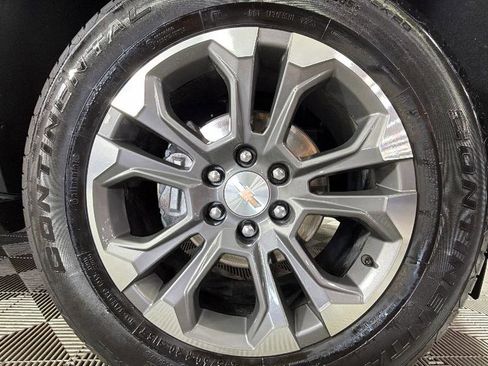 Certified 2025 Chevrolet Tahoe LS RWD image 41