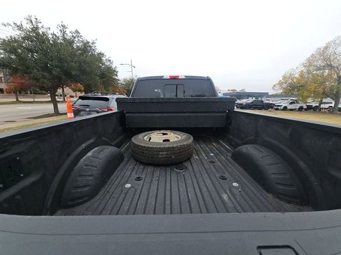 Used 2017 Ford F350 Lariat w/ Chrome Package image 10