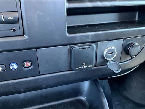 Used 2022 Chevrolet Express 3500 Extended w/ Driver Convenience Package image 12