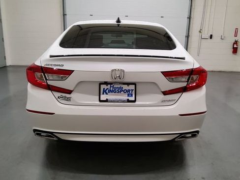 Used 2022 Honda Accord Sport image 6