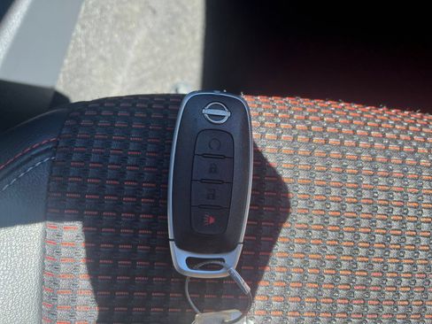 Used 2026 Nissan Kicks SR FWD image 21
