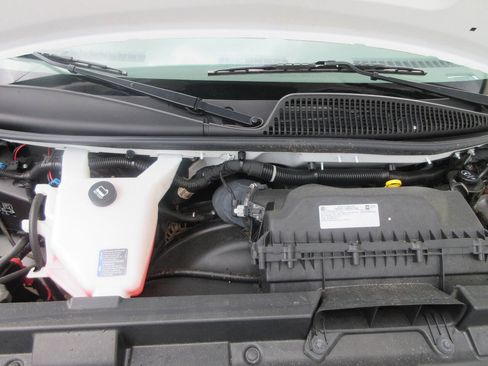 Used 2024 Chevrolet Express 2500 w/ Driver Convenience Package RWD image 15