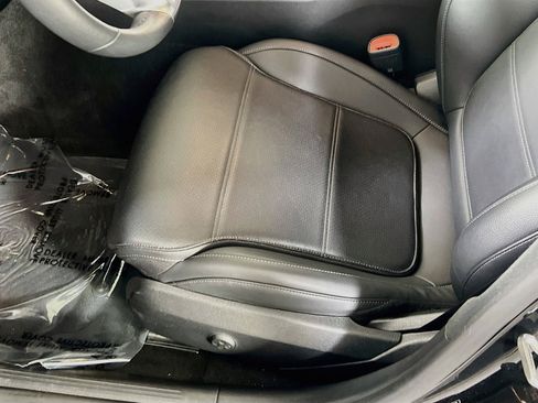 Used 2023 Mercedes-Benz C 300 Sedan image 18