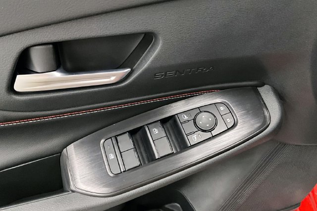 New 2027 Nissan Sentra SR FWD image 32
