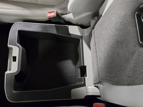 Used 2021 GMC Sierra 1500 SLE w/ Max Trailering Package image 18