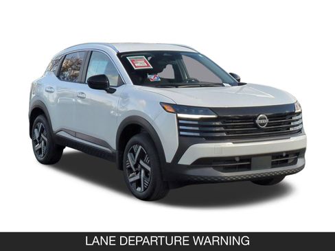 Used 2026 Nissan Kicks SV image 2