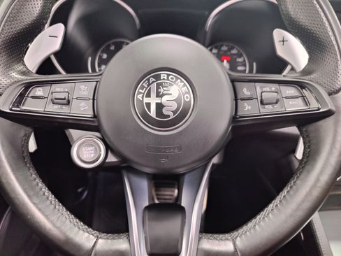 Certified 2023 Alfa Romeo Stelvio Veloce AWD/4WD image 31