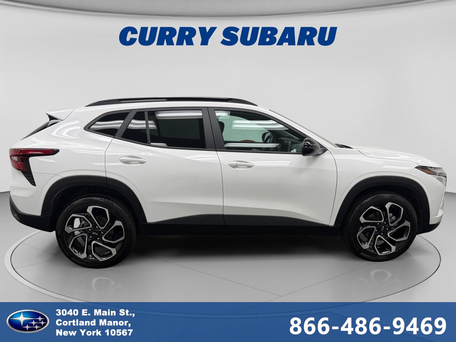 Used 2024 Chevrolet Trax RS w/ Sunroof Package FWD image 6