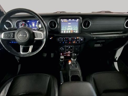 Used 2022 Jeep Wrangler Unlimited Rubicon 4xe w/ Cold Weather Group AWD/4WD image 15