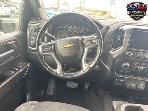 Used 2023 Chevrolet Silverado 2500 LT AWD/4WD image 17