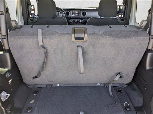 Used 2022 Jeep Wrangler Sport AWD/4WD image 6