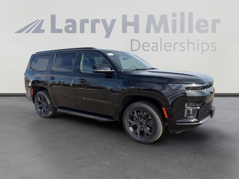 New 2026 Jeep Grand Wagoneer Limited w/ 8-Passenger Seating Package AWD/4WD image 8