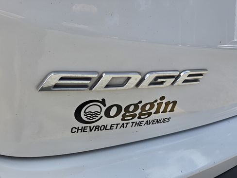 Used 2020 Ford Edge SE FWD image 30