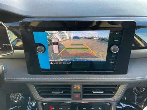 New 2026 Volkswagen Taos SE FWD image 36