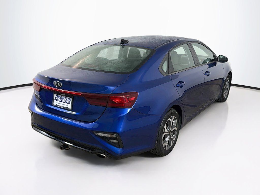 Used 2019 Kia Forte LXS FWD image 5