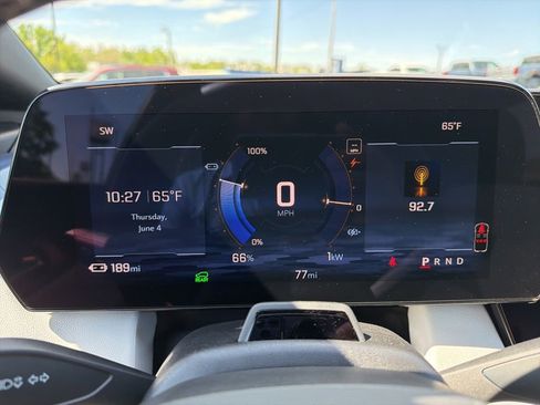 Certified 2024 Chevrolet Equinox EV LT w/ Active Safety Package 3 AWD/4WD image 18