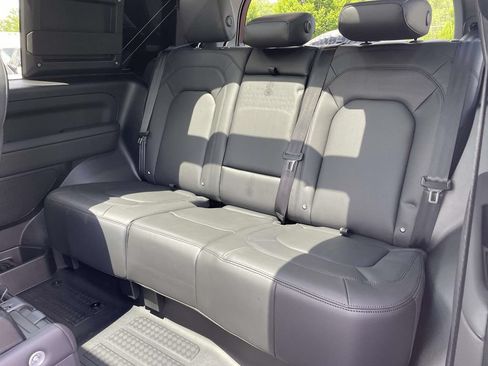 New 2026 Land Rover Defender 90 X-Dynamic SE AWD/4WD image 17