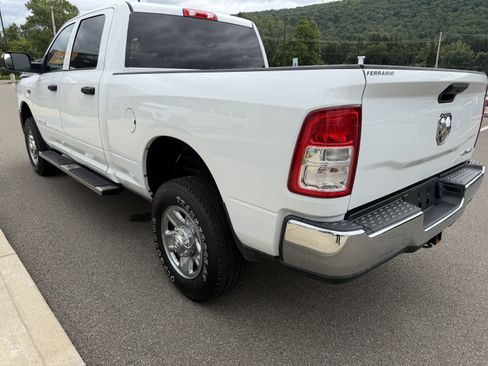 Used 2022 RAM 2500 Tradesman w/ Chrome Appearance Group AWD/4WD image 2