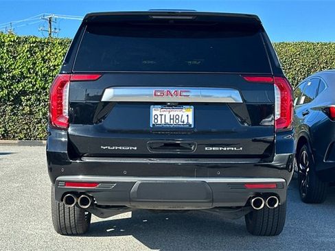Used 2021 GMC Yukon XL Denali w/ Denali Premium Package image 5
