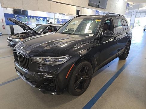 Used 2020 BMW X7 M50i AWD/4WD image 1