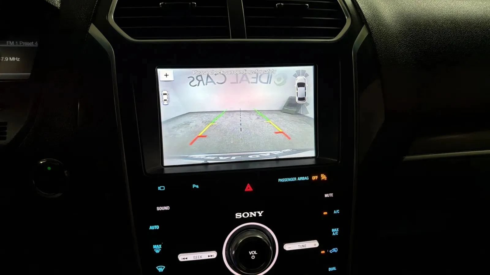 Used 2019 Ford Explorer Limited w/ Class III Trailer Tow Package AWD/4WD image 14