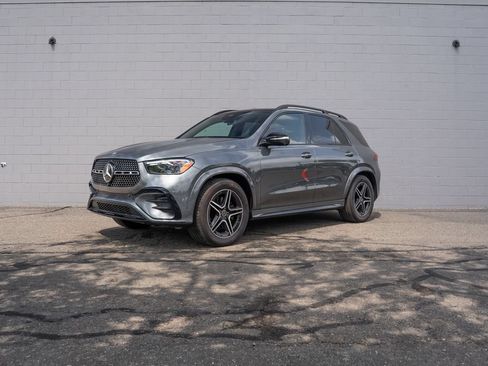 Used 2024 Mercedes-Benz GLE 350 4MATIC image 1