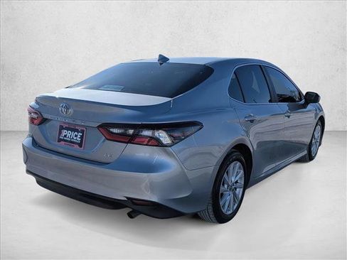 Used 2024 Toyota Camry LE image 5