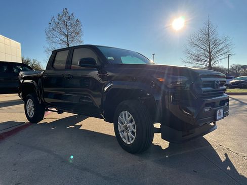 New 2026 Toyota Tacoma SR5 image 4