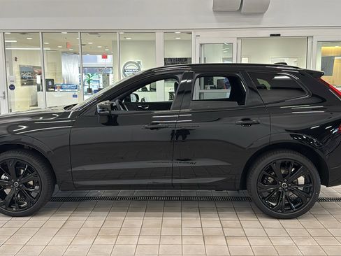 New 2026 Volvo XC60 B5 Ultra w/ Protection Package Premier AWD/4WD image 8