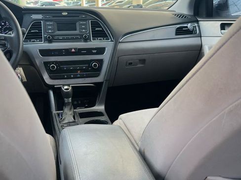 Used 2015 Hyundai Sonata SE FWD image 7