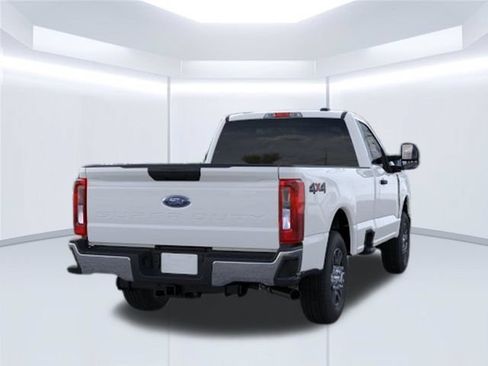 Used 2025 Ford F350 XLT AWD/4WD image 8