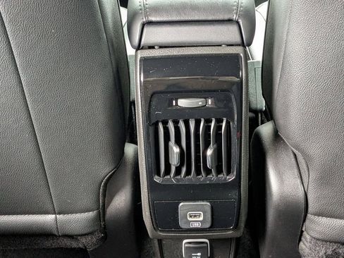 Used 2025 Jeep Compass Latitude image 28