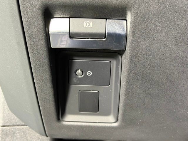 Used 2021 Land Rover Defender 110 X AWD/4WD image 28