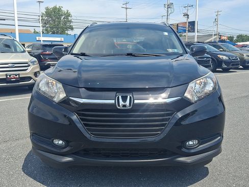 Used 2017 Honda HR-V EX-L image 2