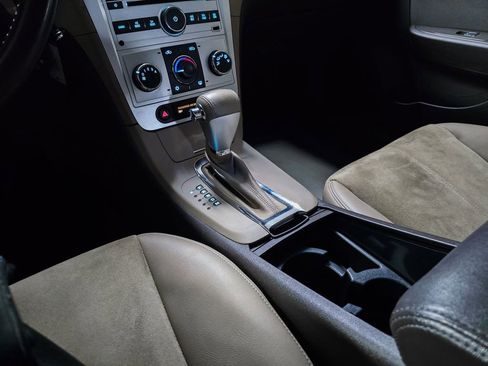 Used 2010 Chevrolet Malibu LT w/ HFV6 Engine Package image 31