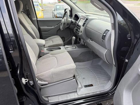 Used 2019 Nissan Frontier SV RWD image 10