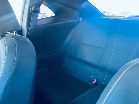 Used 2011 Chevrolet Camaro LT image 23