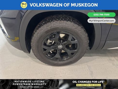 New 2026 Volkswagen Atlas Peak Edition AWD/4WD image 9