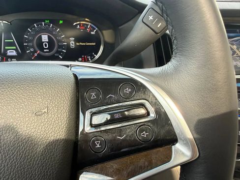 Used 2019 Cadillac Escalade ESV Luxury AWD/4WD image 22
