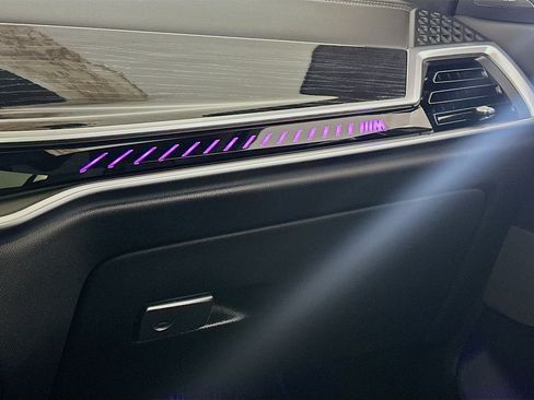 Used 2024 BMW X7 M60i w/ Executive Package image 16