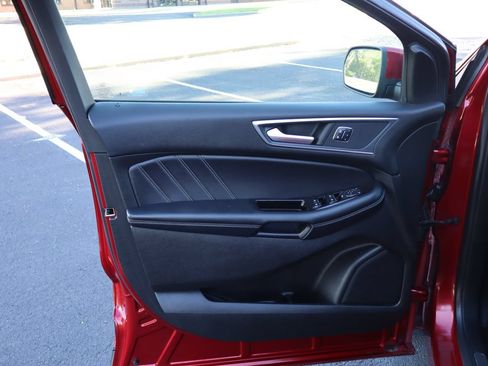 Used 2018 Ford Edge Sport w/ Equipment Group 401A AWD/4WD image 22