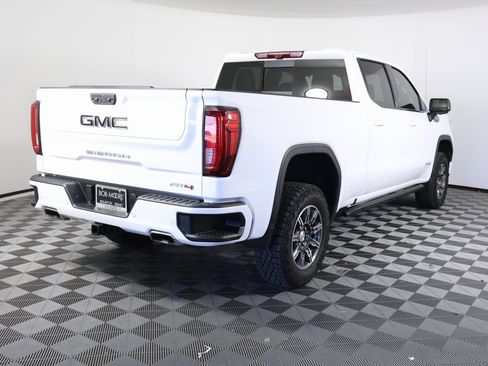 Used 2024 GMC Sierra 1500 AT4 w/ Technology Package image 5