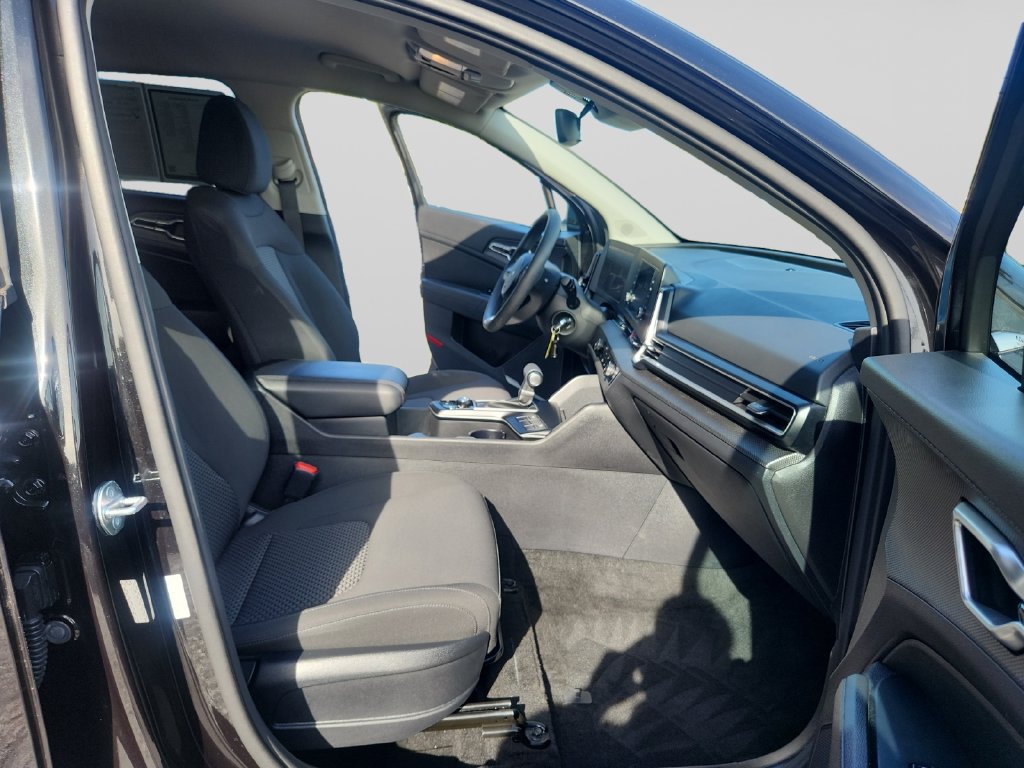 Certified 2023 Kia Sportage LX AWD/4WD image 16