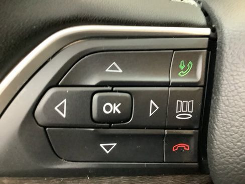 New 2026 Jeep Grand Cherokee Altitude AWD/4WD image 16
