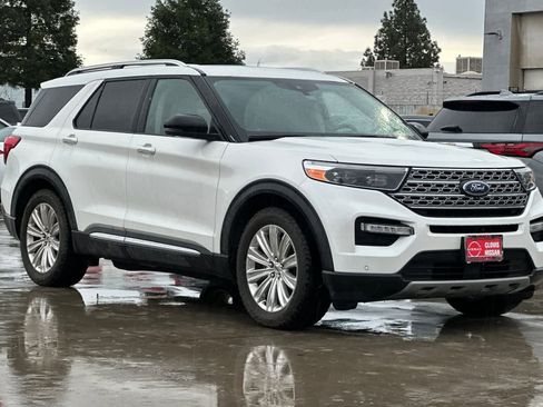 Used 2020 Ford Explorer Limited image 10