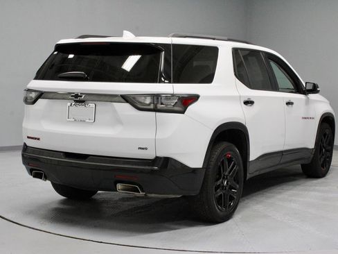 Used 2021 Chevrolet Traverse Premier w/ Redline Edition AWD/4WD image 12