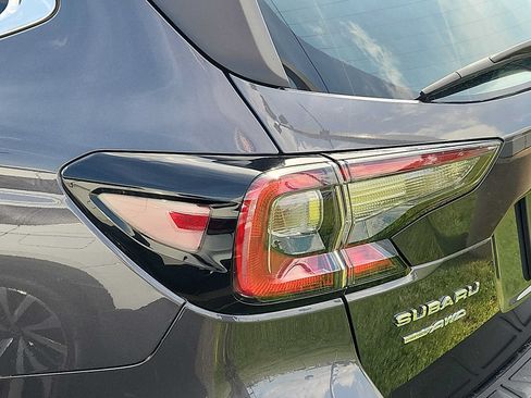 Used 2024 Subaru Outback AWD/4WD image 10