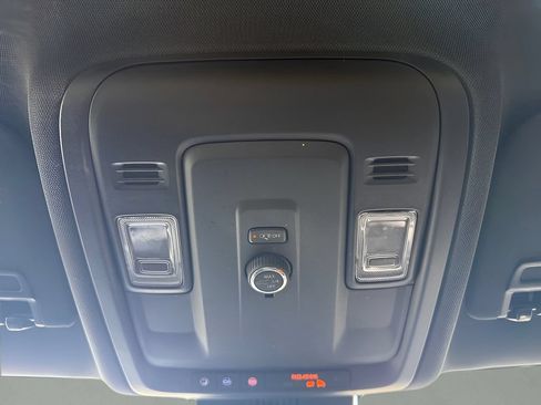 Used 2025 Chevrolet Tahoe RST AWD/4WD image 22